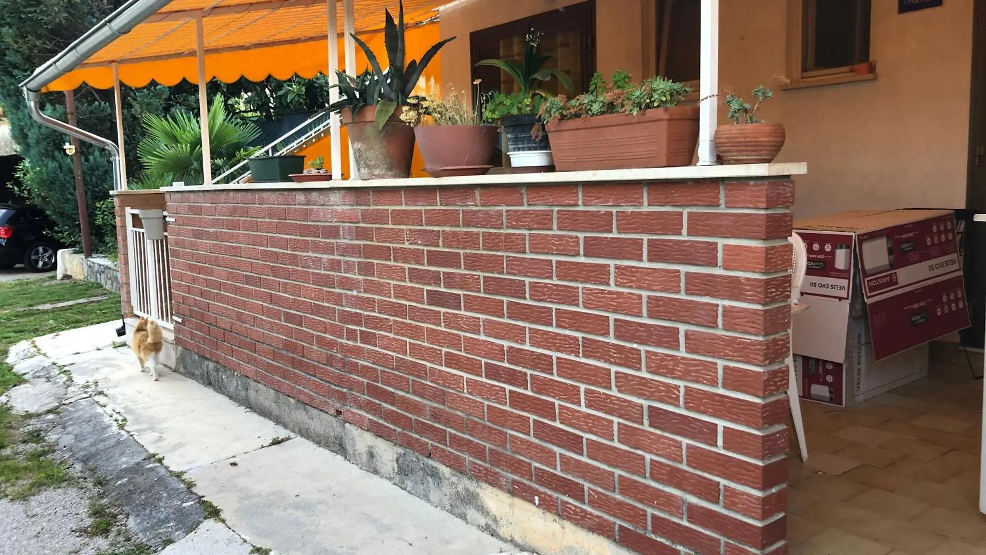 Appartamento Free Parking, Wifi, Aircool, Terrace, Living & Bedroom Laurana